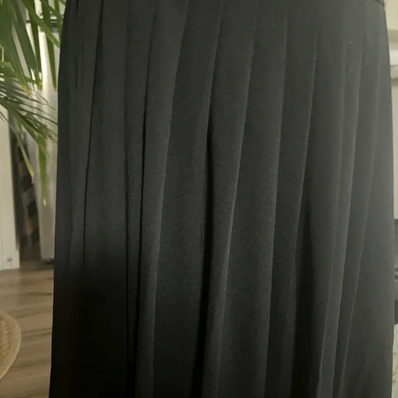 Pleated tennis dress - Picture 10 of 10